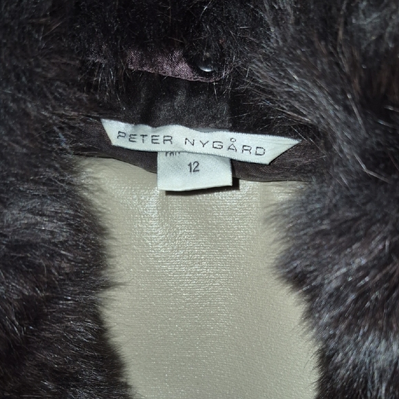 Peter Nygard Black and Pink Embroidered Cape - Picture 5 of 9